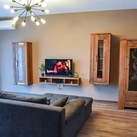Apartment Wood *